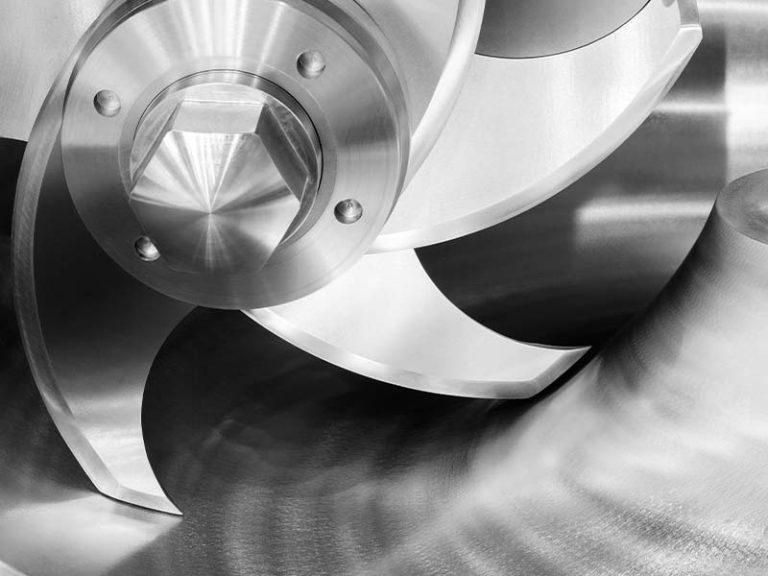 La collaborazione con ECOGEO per le tue esigenze di lame industriali su misura