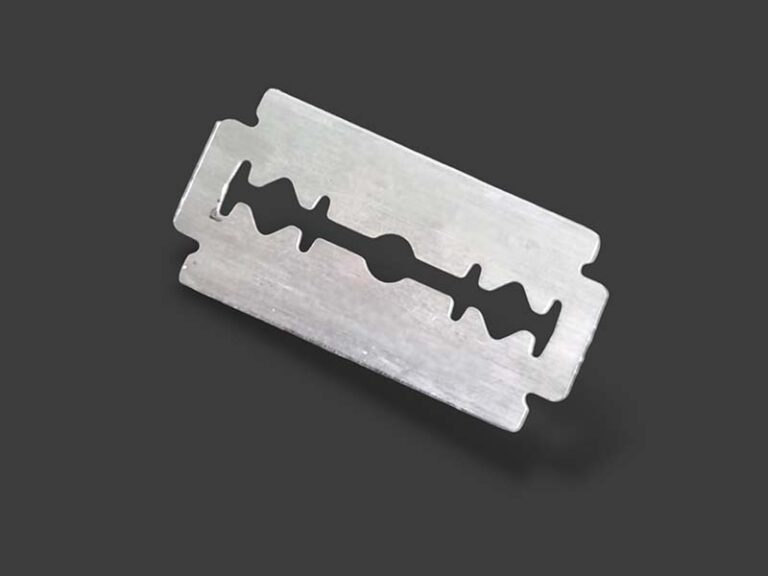 Gli usi delle lamette tipo rasoio industriali_ soluzioni su misura per il taglio alimentare e del packaging