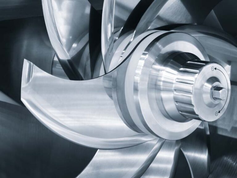 Durezza vs. tenacità nelle lame industriali: come trovare il giusto equilibrio